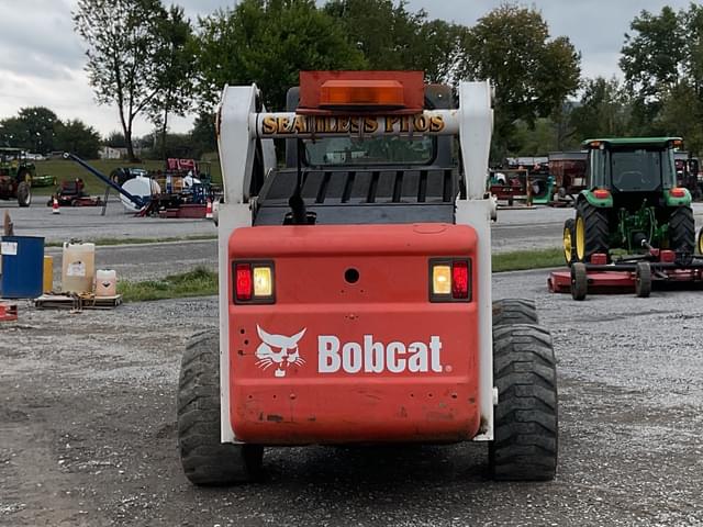 Image of Bobcat S300 equipment image 2