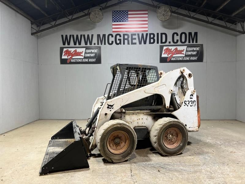 Bobcat S330 Equipment Image0