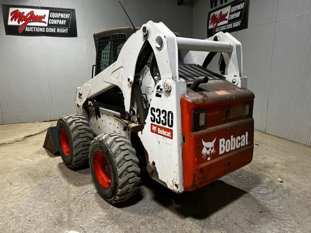 Image of Bobcat S330 equipment image 2
