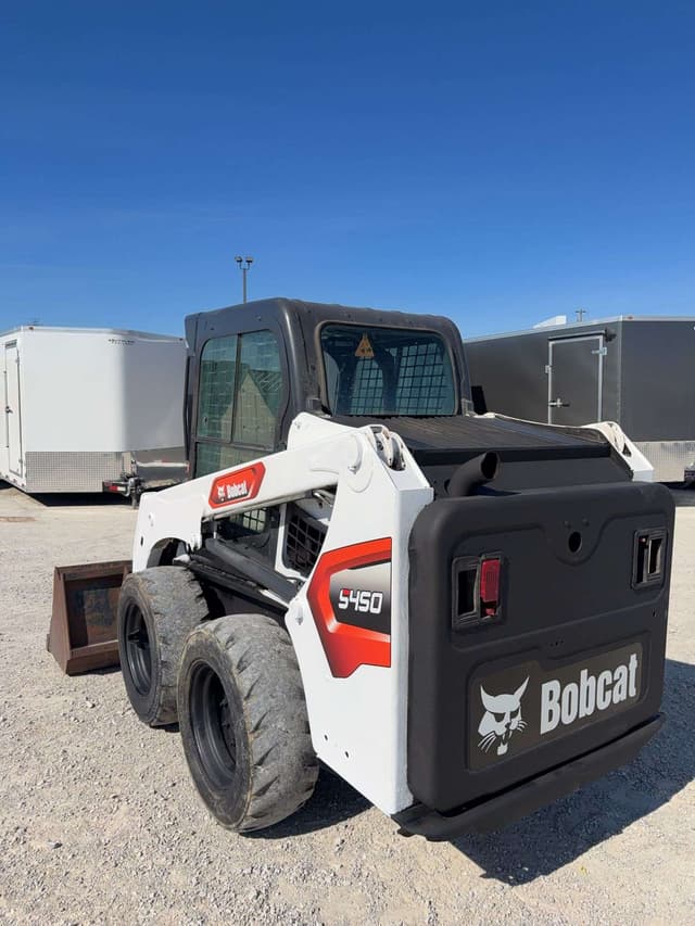 Image of Bobcat S450 equipment image 3