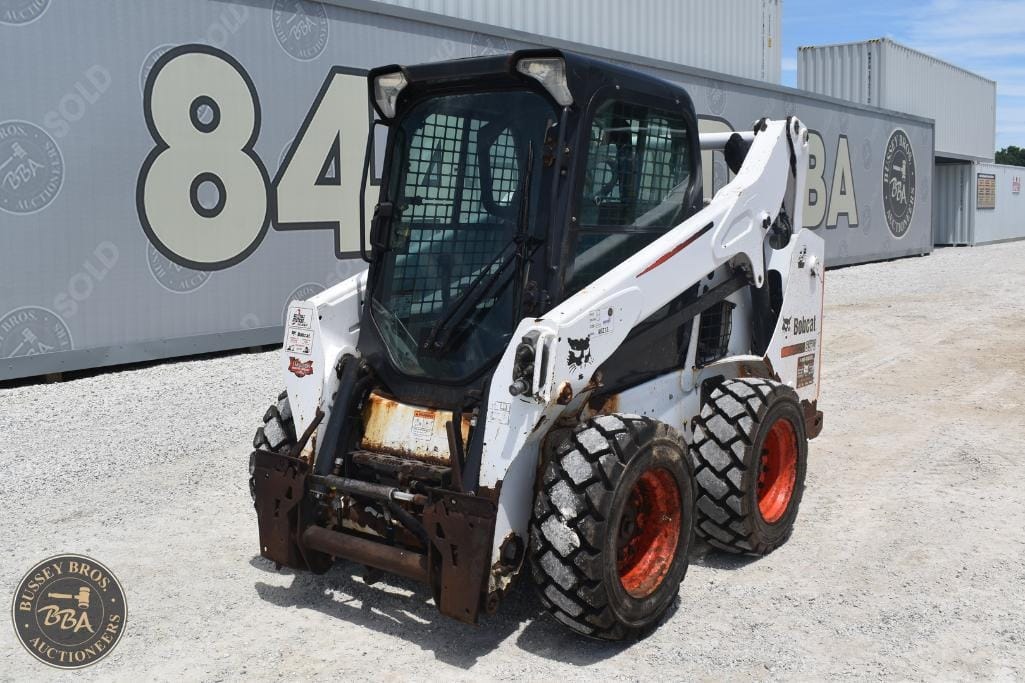 2015 Bobcat S570 Equipment Image0