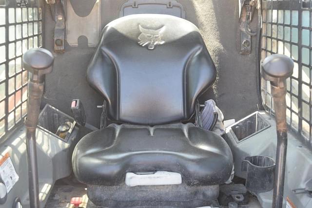 Image of Bobcat S570 equipment image 4