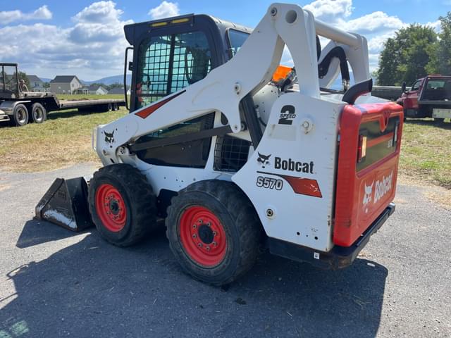 Image of Bobcat S570 equipment image 4