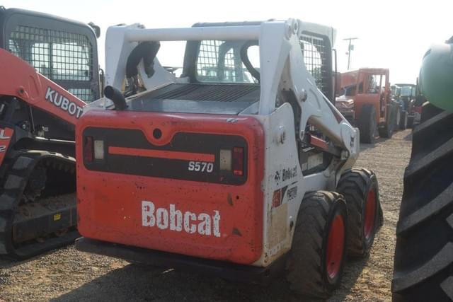 Image of Bobcat S570 equipment image 2