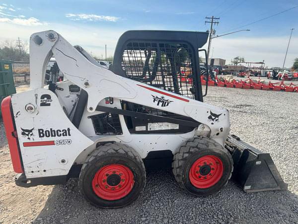 Image of Bobcat S570 equipment image 1