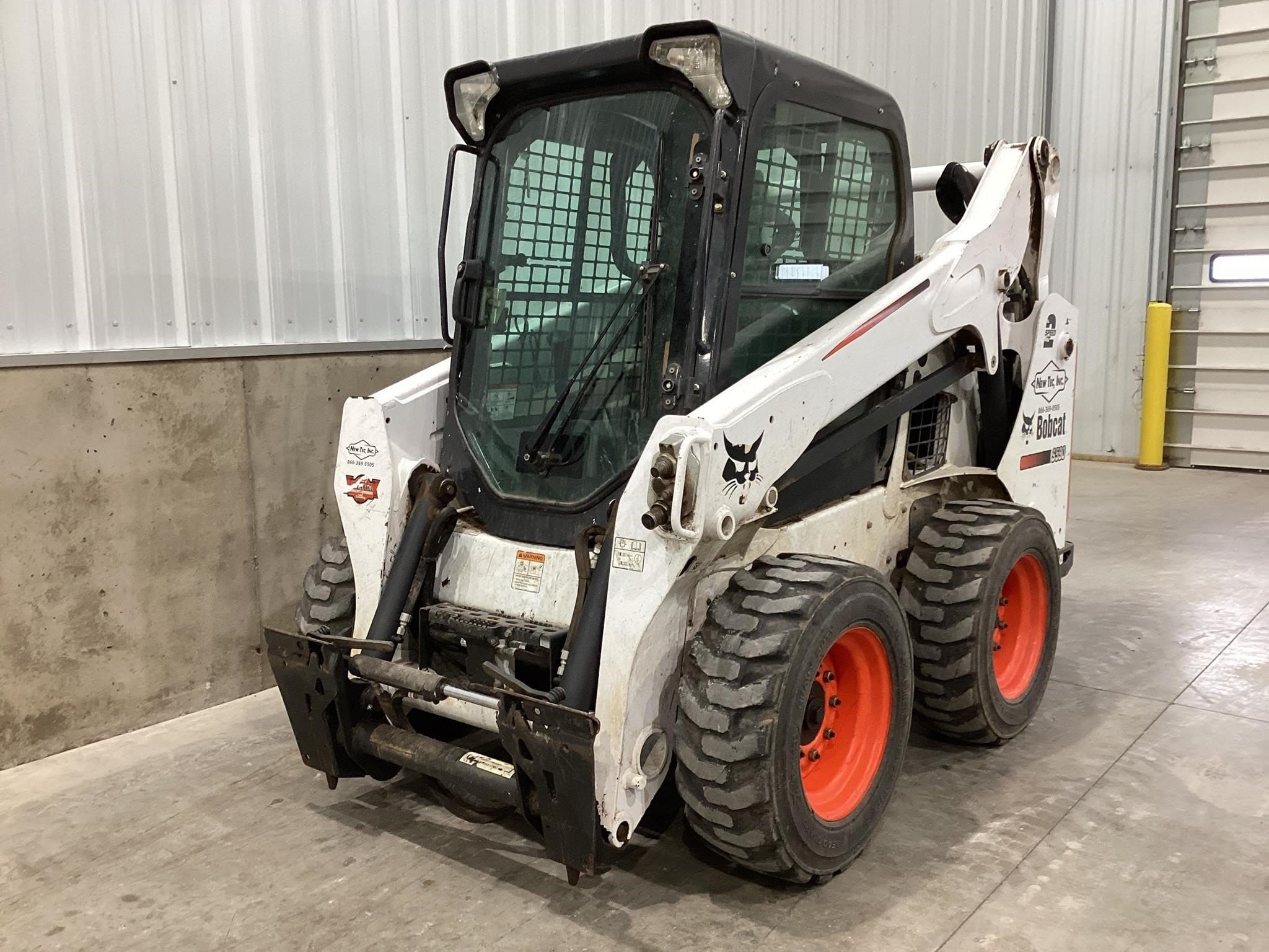 2015 Bobcat S590 Equipment Image0