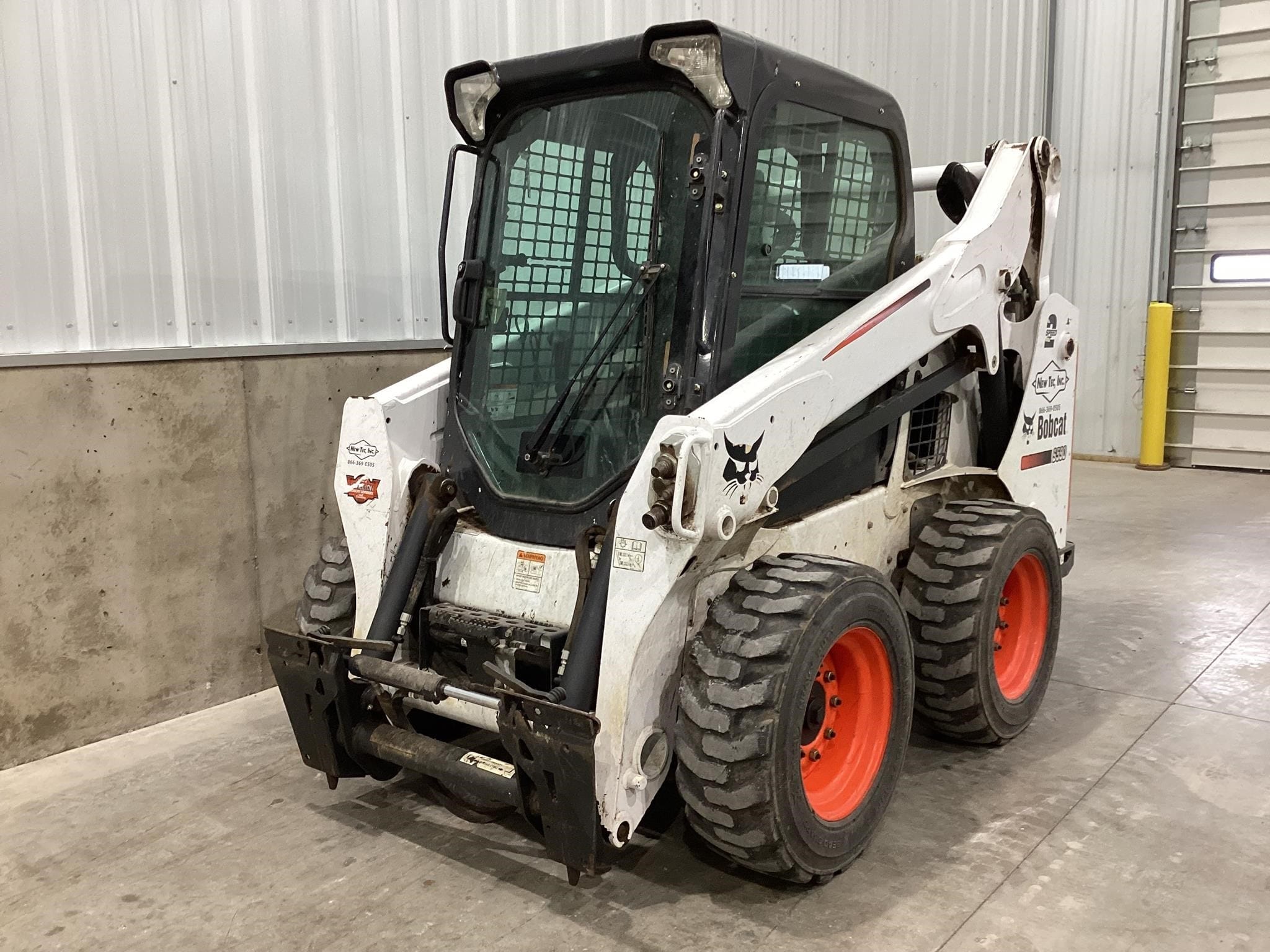 2015 Bobcat S590 Equipment Image0