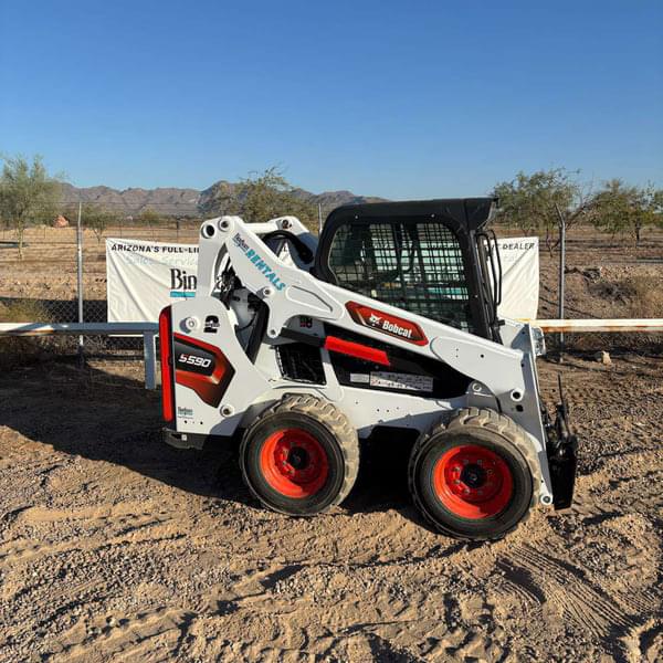 Image of Bobcat S590 equipment image 1