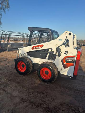 Main image Bobcat S590