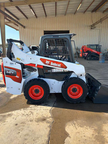 Bobcat S64 Equipment Image0