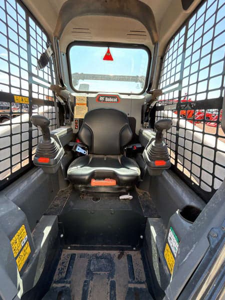 Image of Bobcat S64 equipment image 4