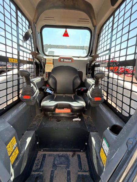 Bobcat S64 Equipment Image0