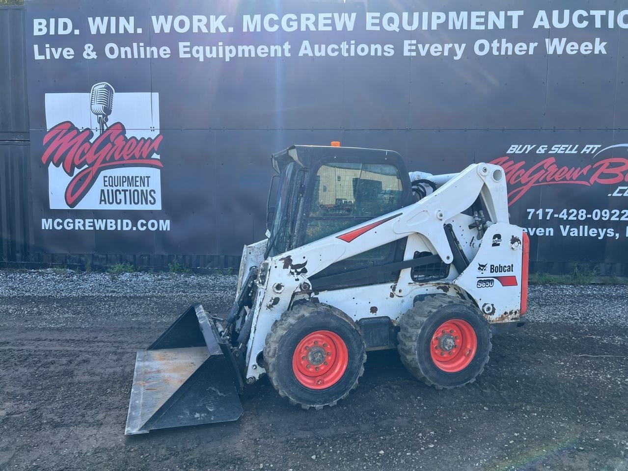 2015 Bobcat S650 Equipment Image0
