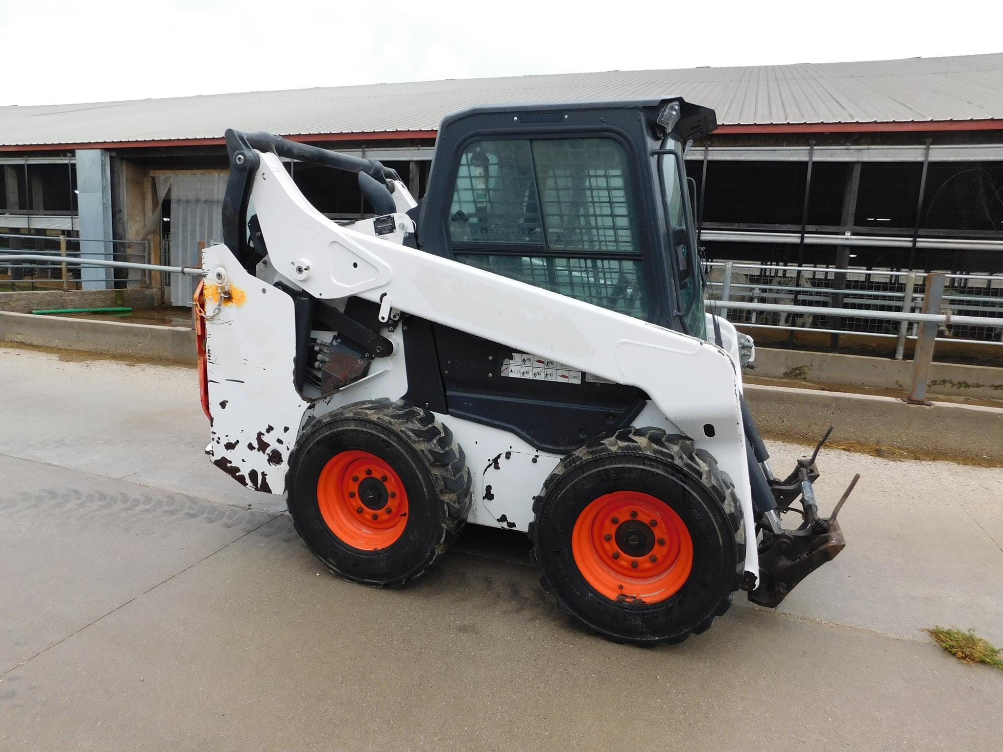 Main image Bobcat S66