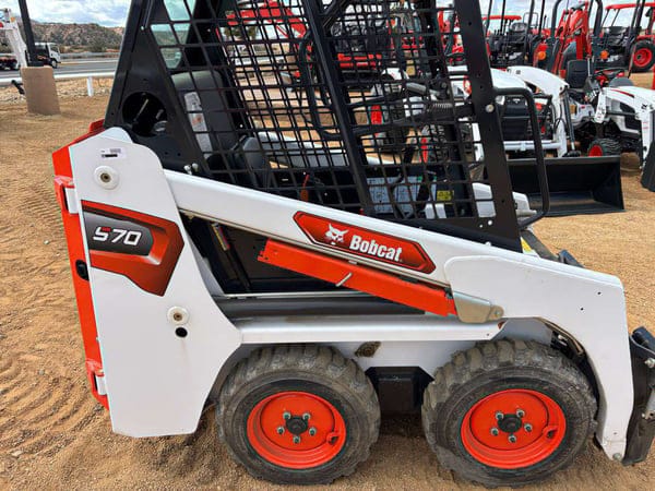 Bobcat S70 Equipment Image0