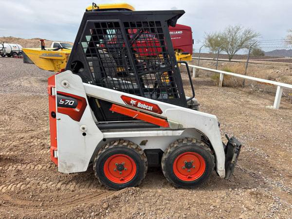 Image of Bobcat S70 equipment image 1