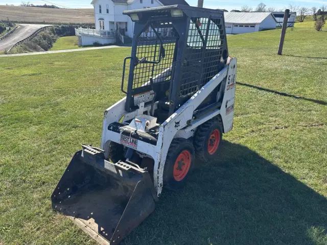 Image of Bobcat S70 equipment image 3