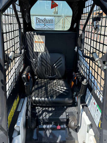 Image of Bobcat S70 equipment image 4