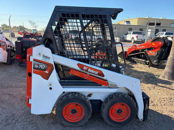 Image of Bobcat S70 equipment image 1