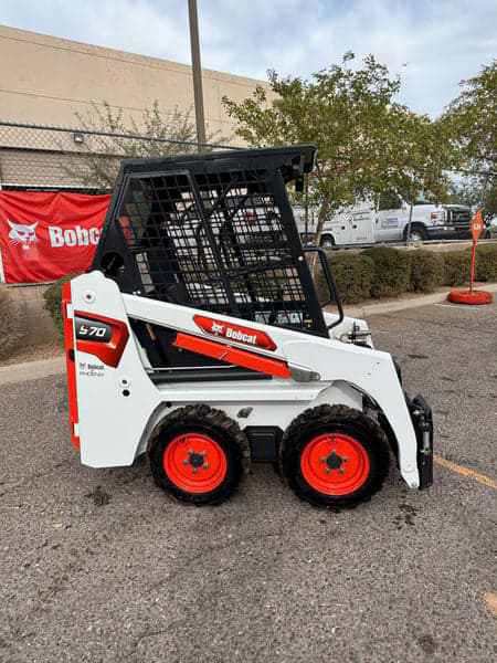 Image of Bobcat S70 equipment image 1