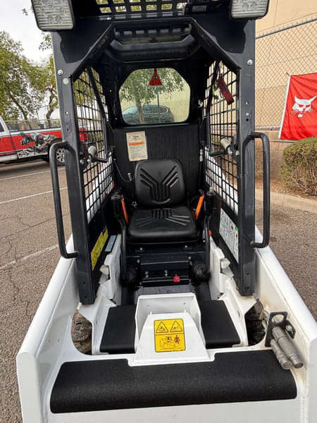 Image of Bobcat S70 equipment image 4