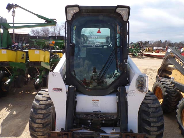 Image of Bobcat S740 equipment image 2