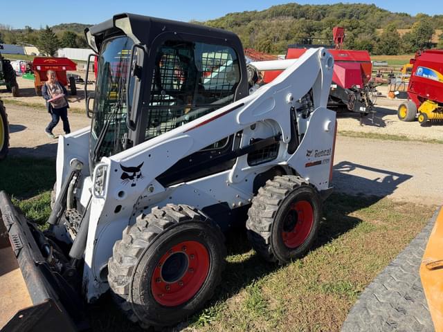Image of Bobcat S750 equipment image 4