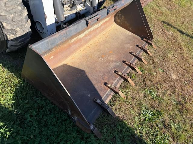 Image of Bobcat S750 equipment image 1