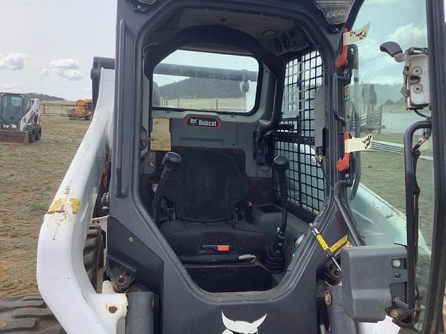 Image of Bobcat S76 equipment image 4