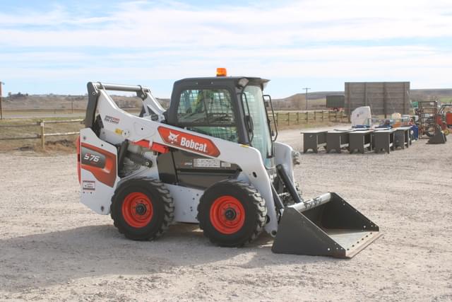 Image of Bobcat S76 equipment image 4