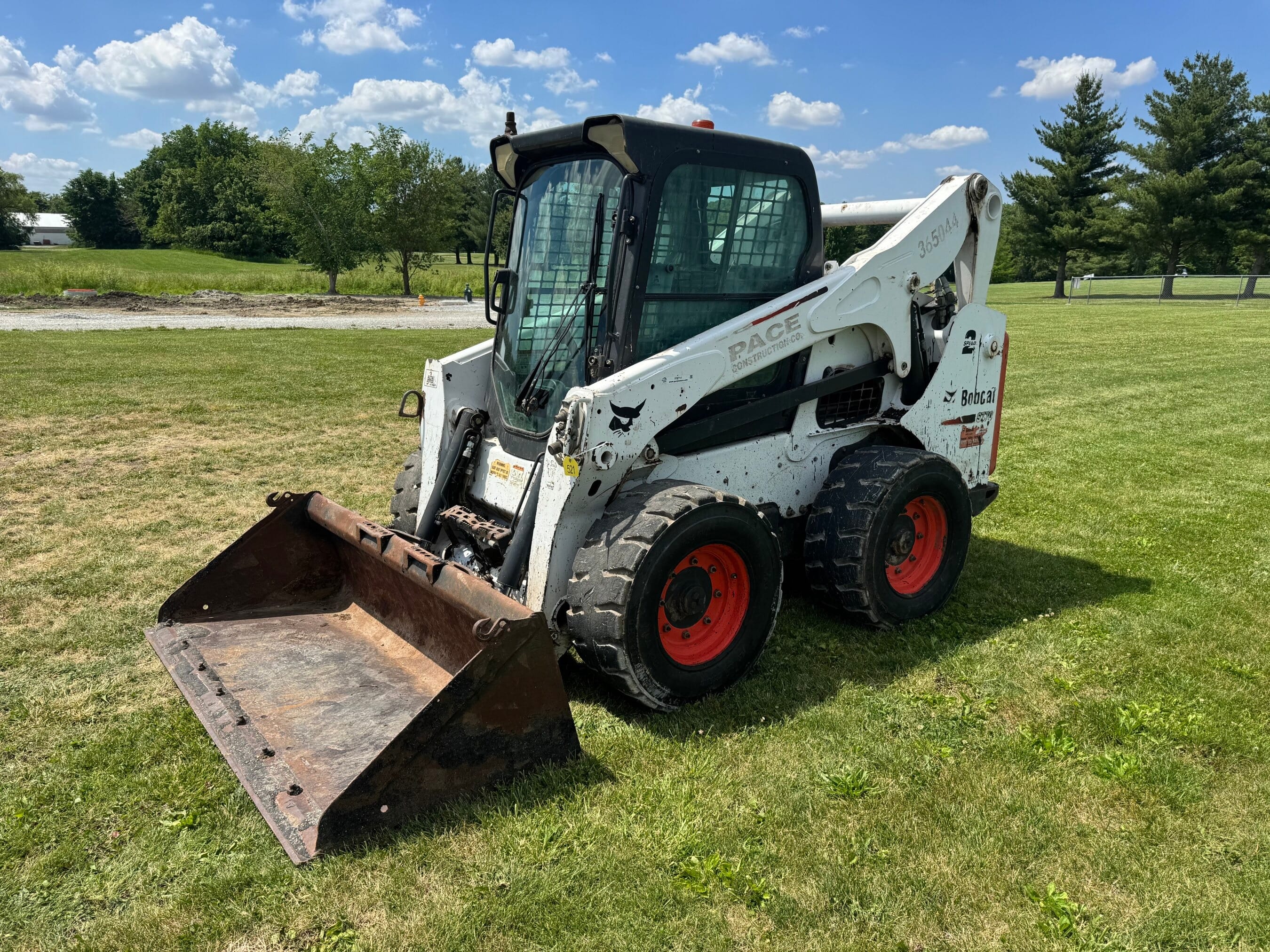 2014 Bobcat S770 Equipment Image0