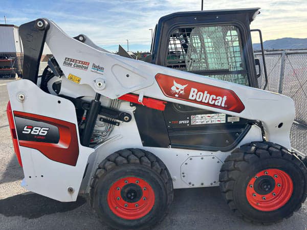 Image of Bobcat S86 equipment image 1
