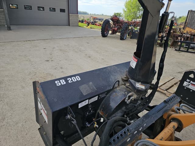 Image of Bobcat SB200 equipment image 2