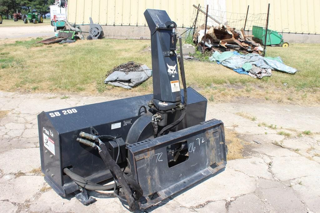 Main image Bobcat SB200