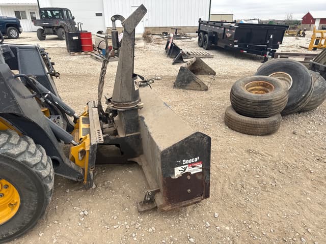 Image of Bobcat SB200 equipment image 2