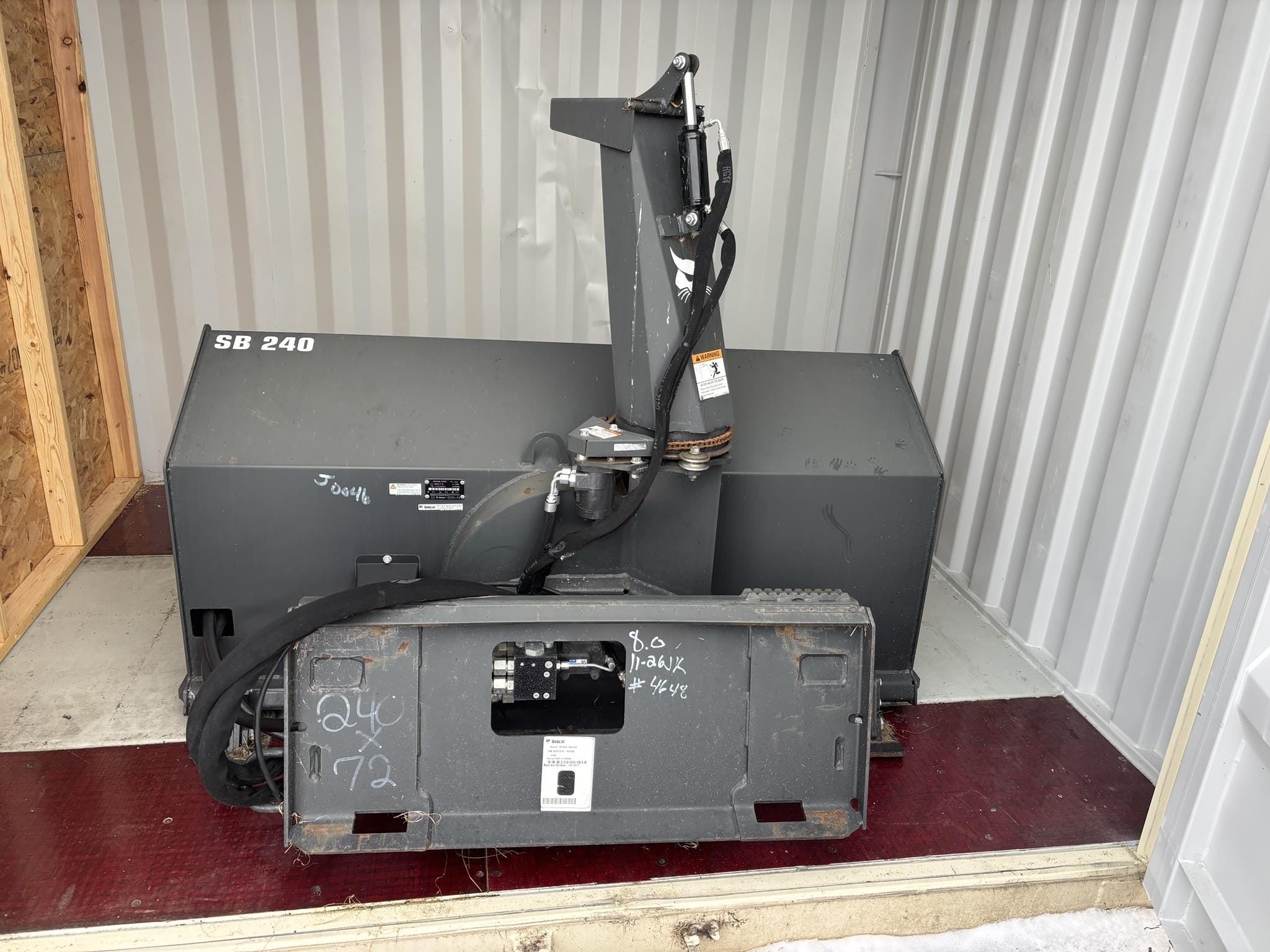 Bobcat SB240 Equipment Image0