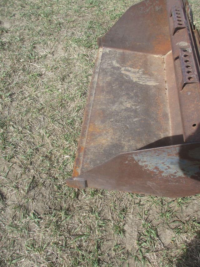 Image of Bobcat 543B equipment image 3