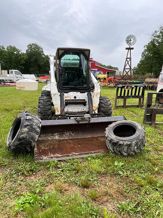 Image of Bobcat S300 equipment image 2