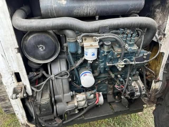 Image of Bobcat T300 equipment image 4