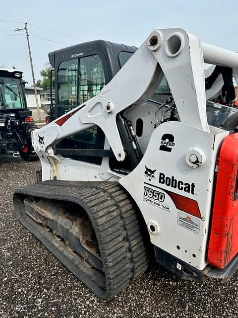 Image of Bobcat T650 equipment image 3
