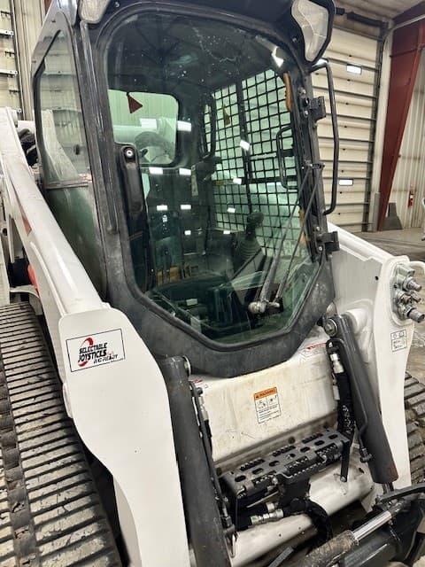 Image of Bobcat T650 Image 0