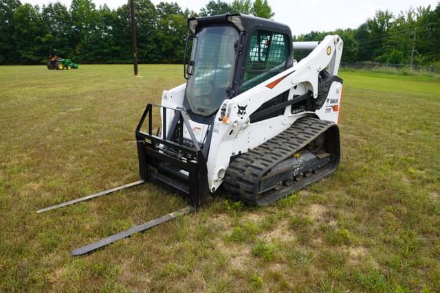 Image of Bobcat T740 equipment image 3