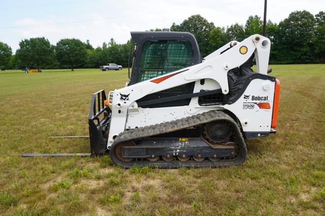 Image of Bobcat T740 equipment image 2