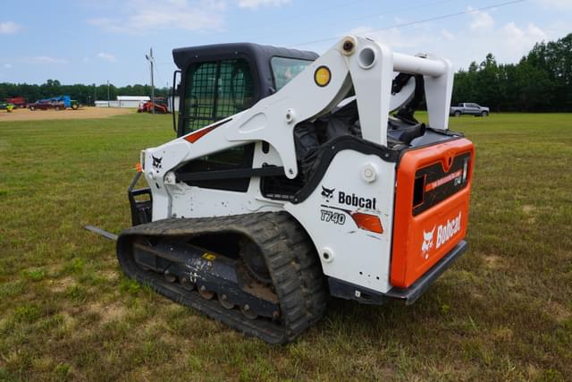 Image of Bobcat T740 equipment image 4