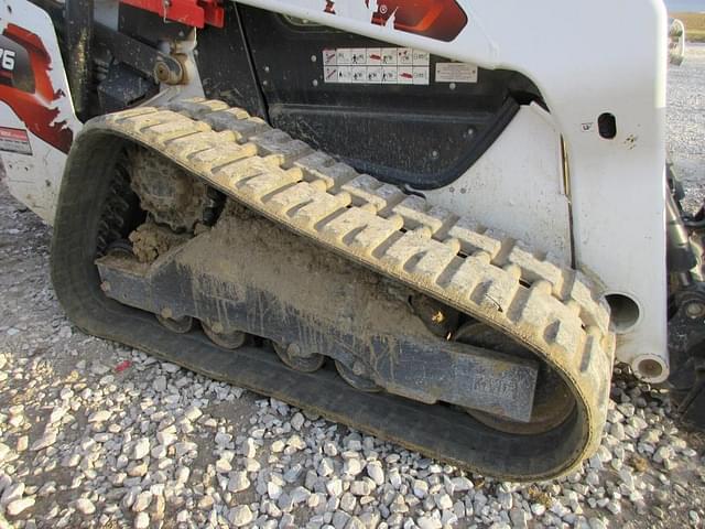 Image of Bobcat T76 equipment image 4