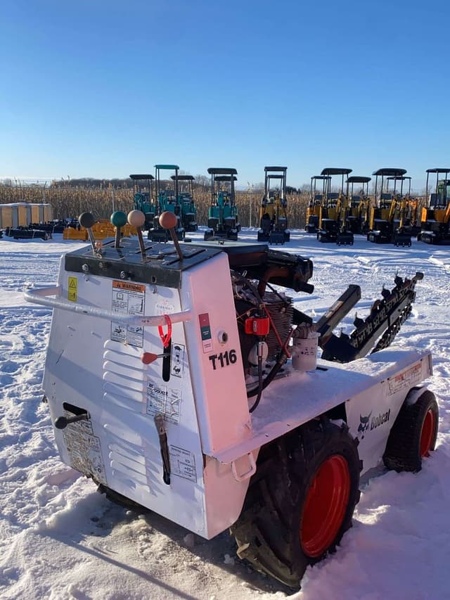 Image of Bobcat T-116 equipment image 4