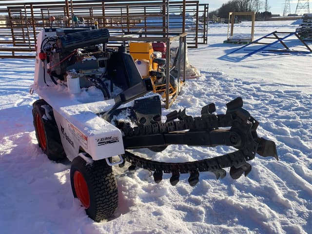 Image of Bobcat T-116 equipment image 3