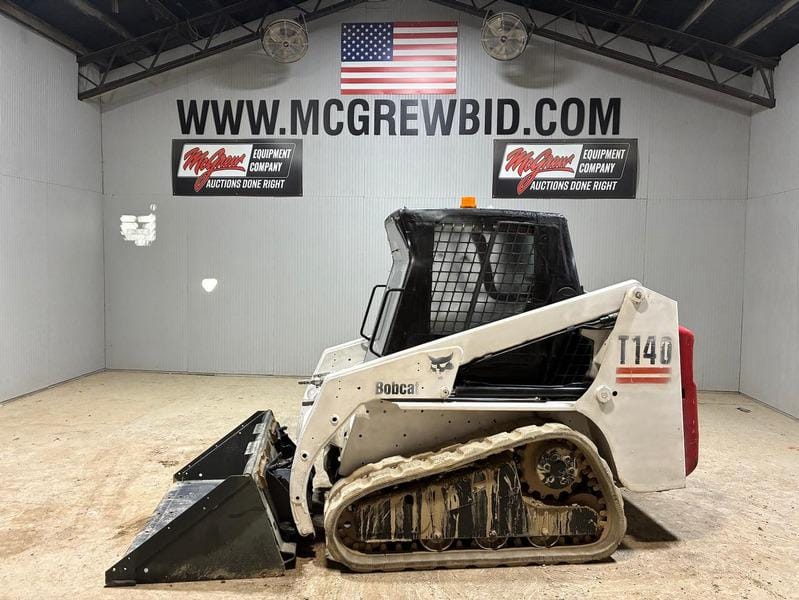 Bobcat T140 Equipment Image0