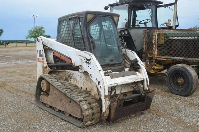 Image of Bobcat T180 equipment image 3