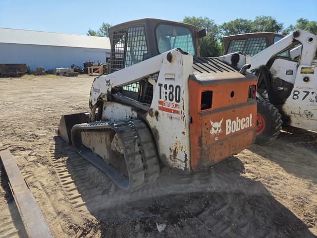 Image of Bobcat T180 equipment image 3